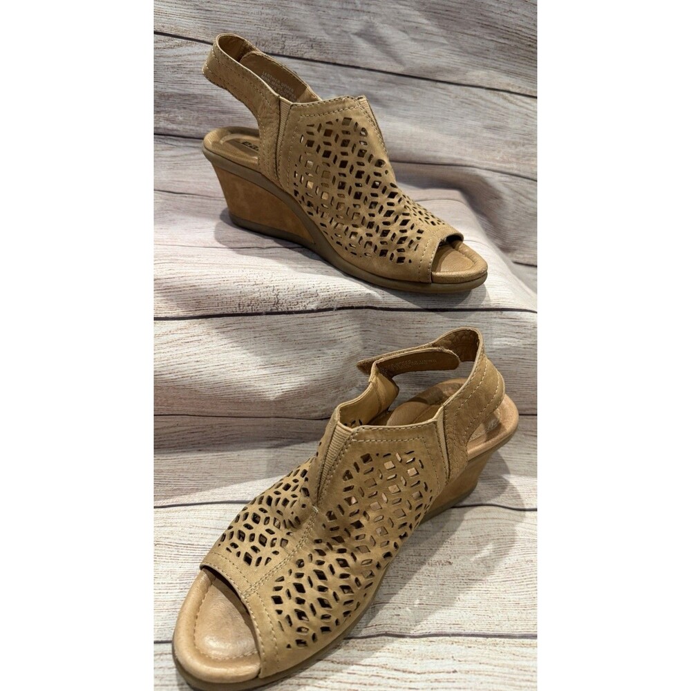 Earth Leather Wedge Sandals with Cut-Out Details - Cascade (Camel) size 7.5